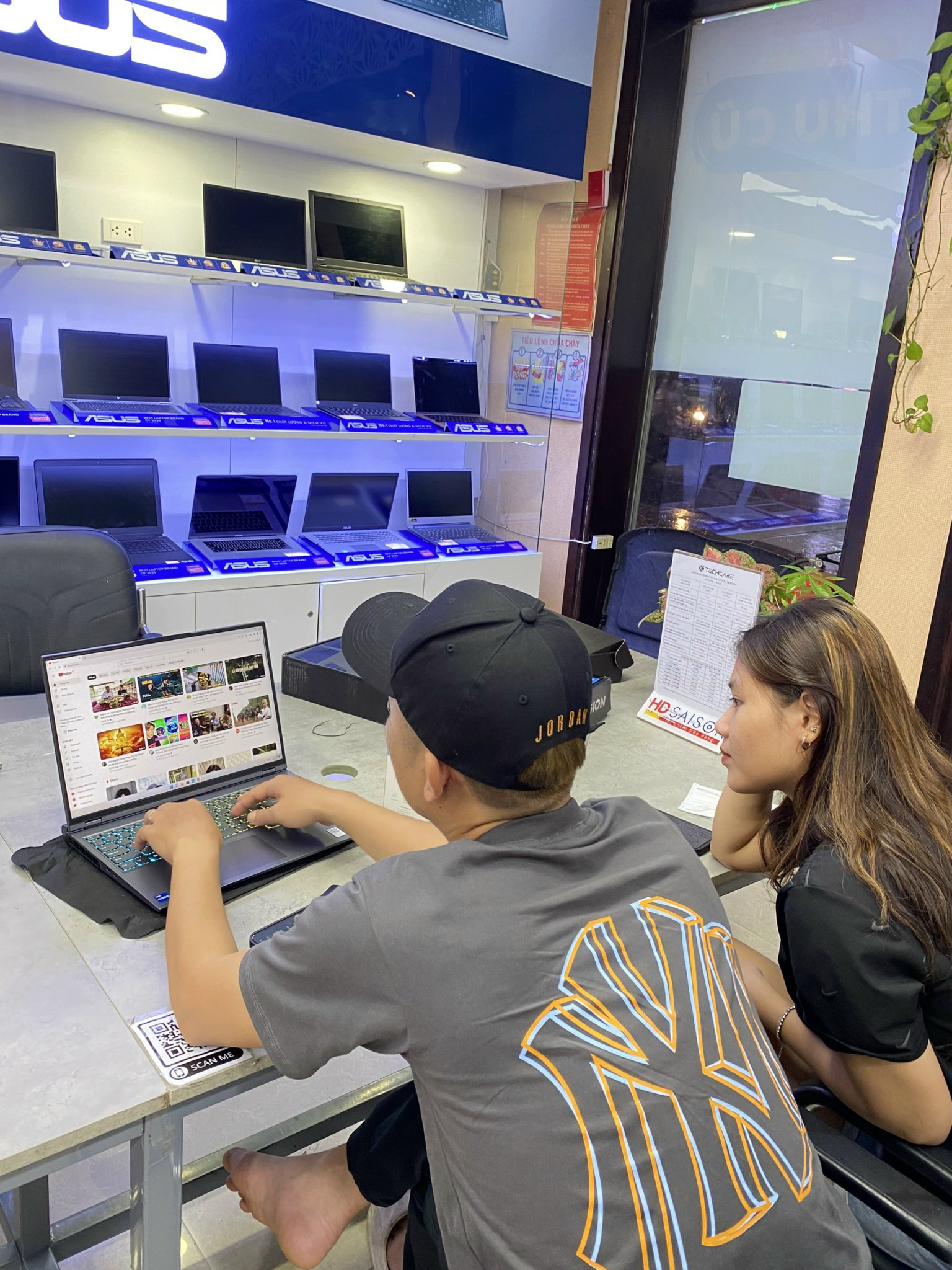 Kham Pha Su Hoan Hao Cua Laptop Dell XPS Tai Techcare Khi Dang Cap Gap Go Chat Luong
