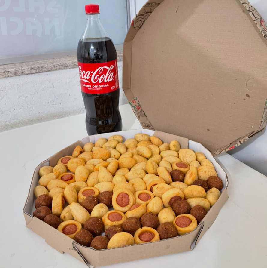 Combo 100 Salgados + Coca Cola 2 litros